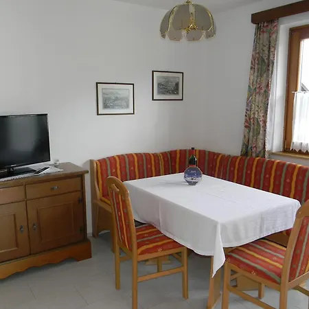 Haus Jeller Apartman Lienz