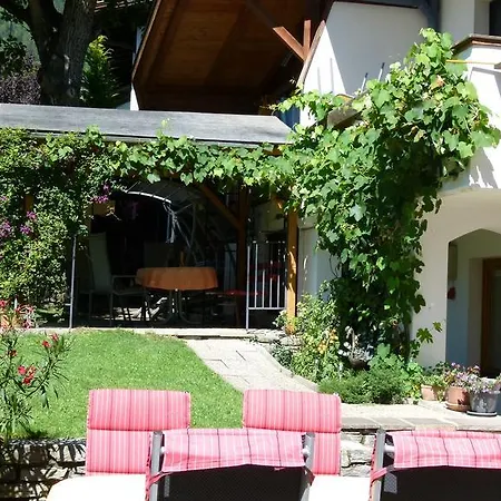 Haus Jeller דירה *